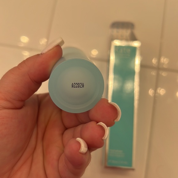 NEW Kate Somerville HydraKate Recharging Serum with Hyaluronic Acid - Picture 7 of 7